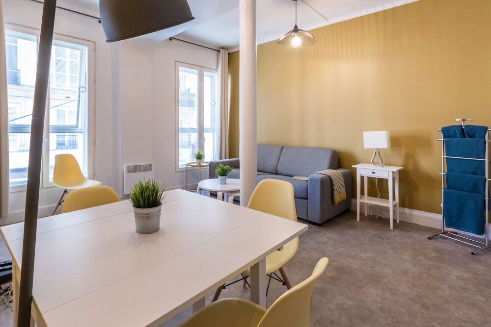 Chambre (Appartement, 1 chambre ( _4_ ))