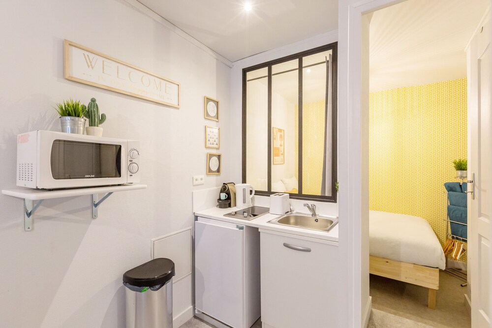 Chambre (Appartement, 2 chambres ( _6_ ))