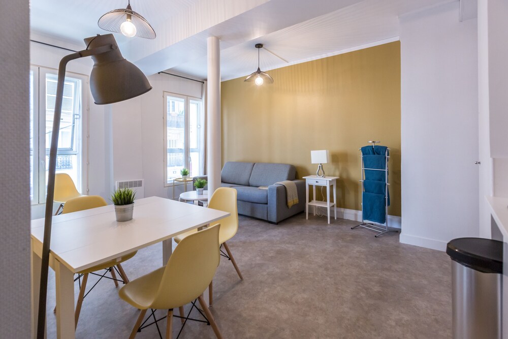 Chambre (Appartement, 1 chambre ( _4_ ))