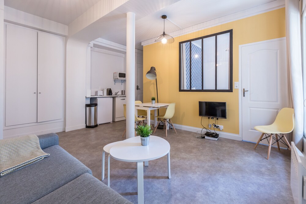 Chambre (Appartement, 1 chambre ( _4_ ))