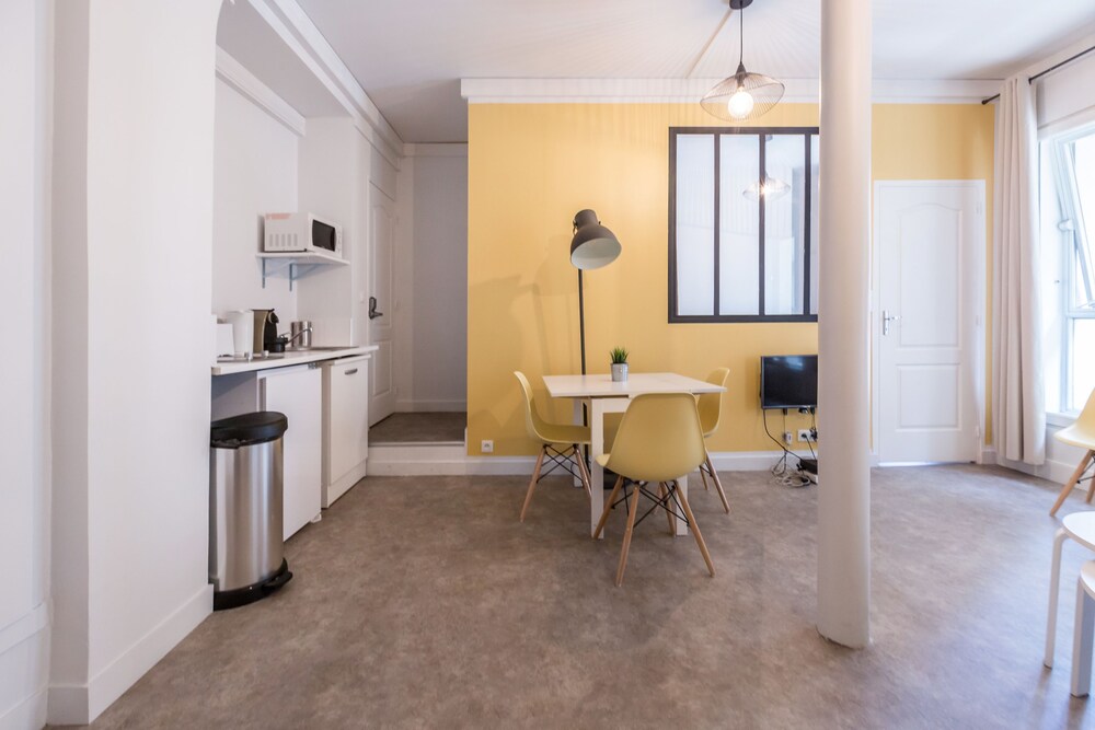 Chambre (Appartement, 1 chambre ( _4_ ))