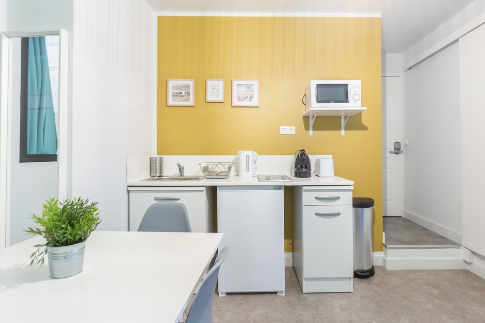 Kitchenette dans la chambre (Appartement, 2 chambres ( _2_ ))