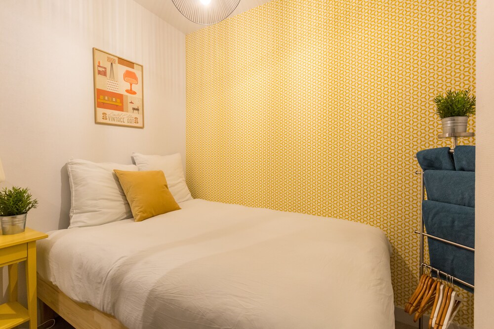 Chambre (Appartement, 2 chambres ( _6_ ))