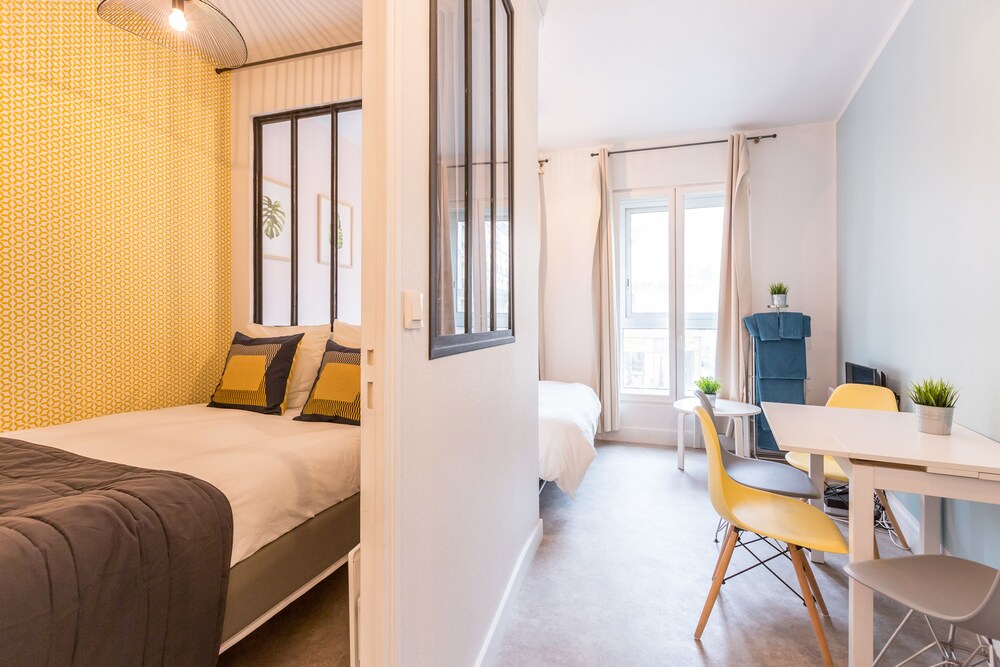 Chambre (Appartement, 1 chambre ( _5_ ))