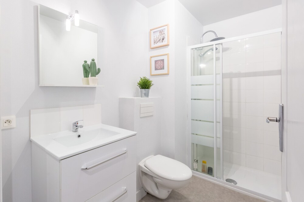 Salle de bain (Appartement, 2 chambres ( _6_ ))