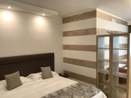Carone Suite - Charme & Pool