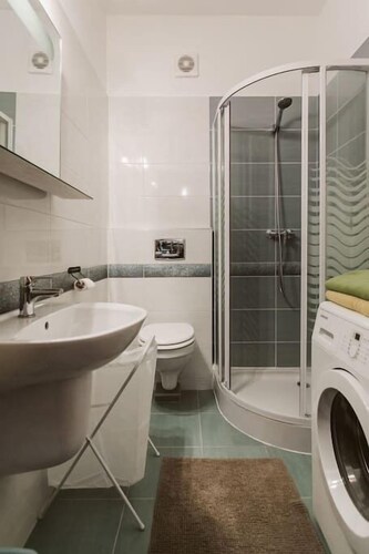 Badezimmer (Design-Apartment, 2 Schlafzimmer (1067 Budapest, Szondi utca 22.))