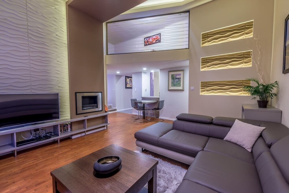 Wohnzimmer (Design-Apartment, 2 Schlafzimmer (1061 Budapest, Hegedű utca 9.))