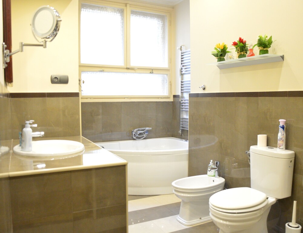 Badezimmer (Design-Apartment, 2 Schlafzimmer (1065 Budapest,Bajcsy-Zsilinszky köz 1))