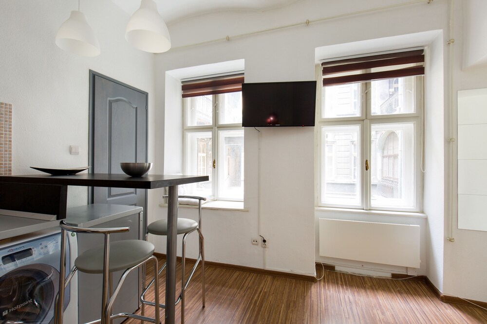 Wohnbereich (Design-Apartment, 1 Schlafzimmer (1066 Budapest, Ó utca 40.))