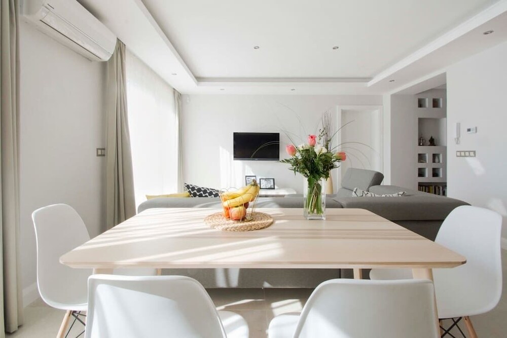 Essbereich im Zimmer (Design-Apartment, 2 Schlafzimmer (1055 Budapest, Falk Miksa utca 13.))