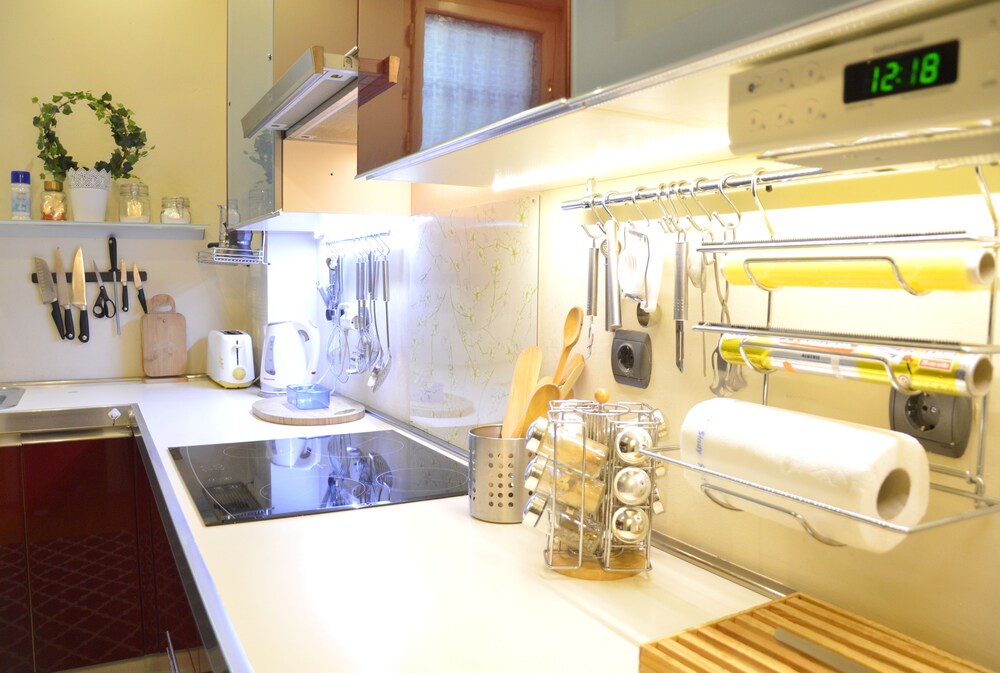 Küche im Zimmer (Design-Apartment, 2 Schlafzimmer (1065 Budapest,Bajcsy-Zsilinszky köz 1))