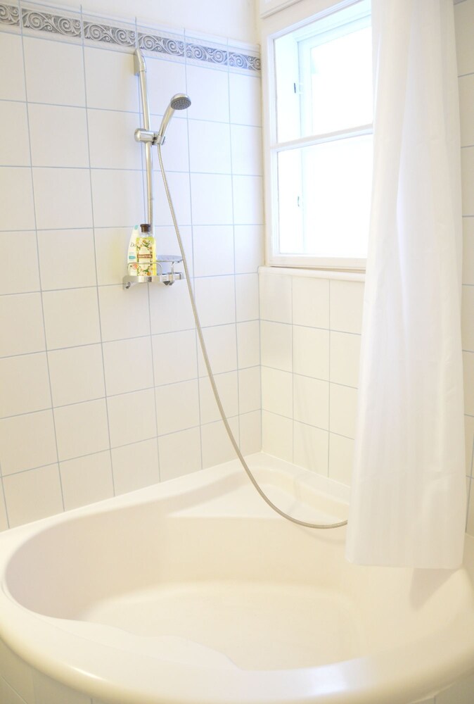 Badezimmer (Design-Apartment, 2 Schlafzimmer (1066 Budapest, Dessewffy utca 5.))