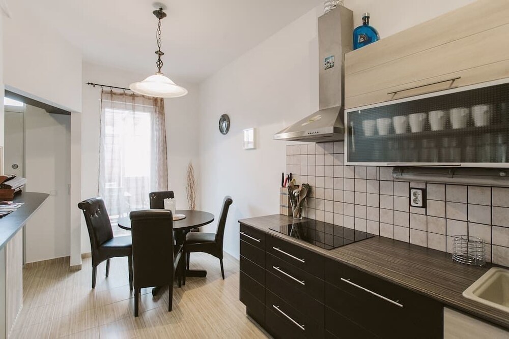 Wohnbereich (Design-Apartment, 2 Schlafzimmer (1067 Budapest, Szondi utca 22.))