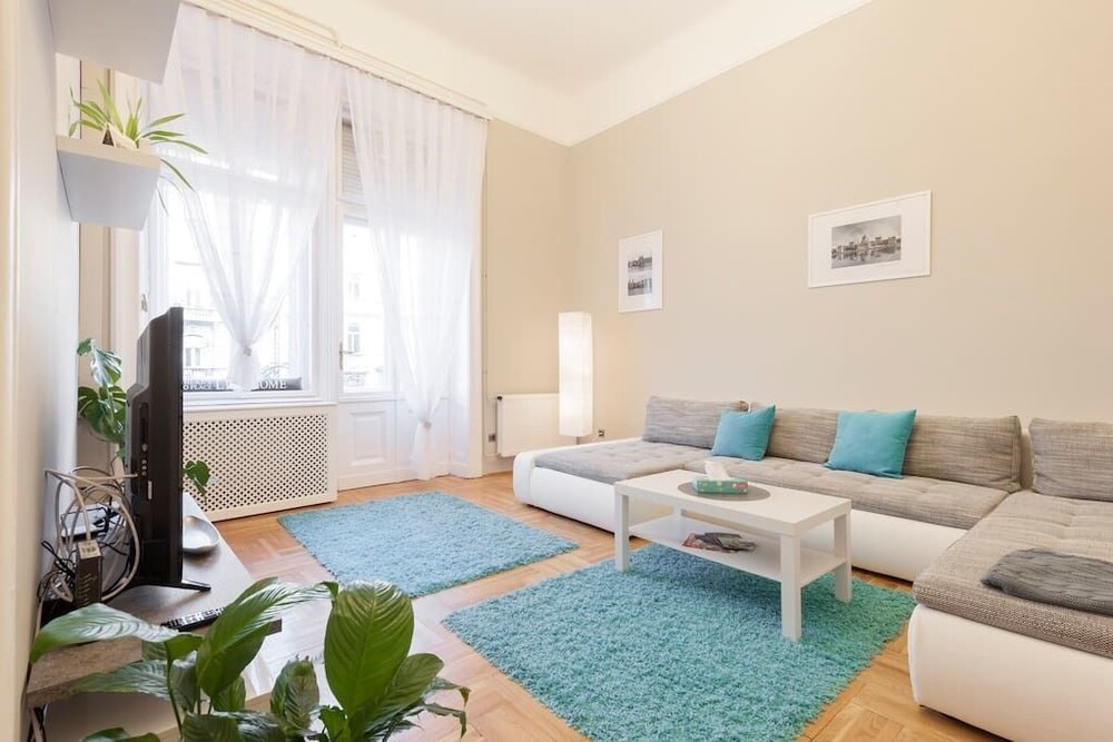 Wohnzimmer (Design-Apartment, 1 Schlafzimmer (1066 Budapest, Teréz krt. 32.))