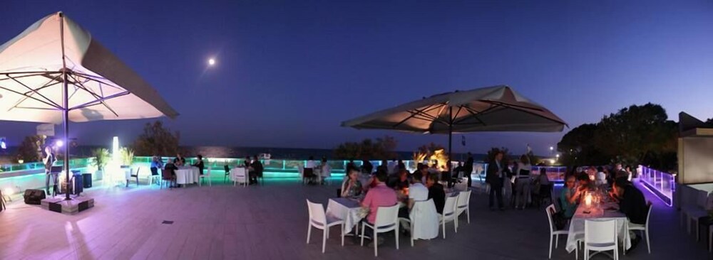 Vista spiaggia/mare