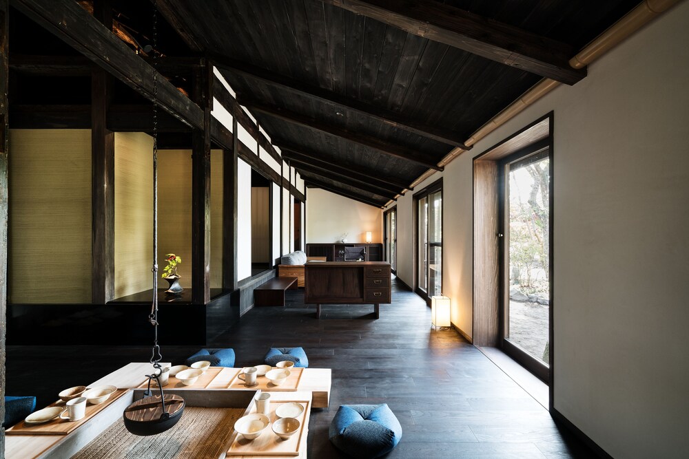 Ohya-tei Townhouse - Featured Image