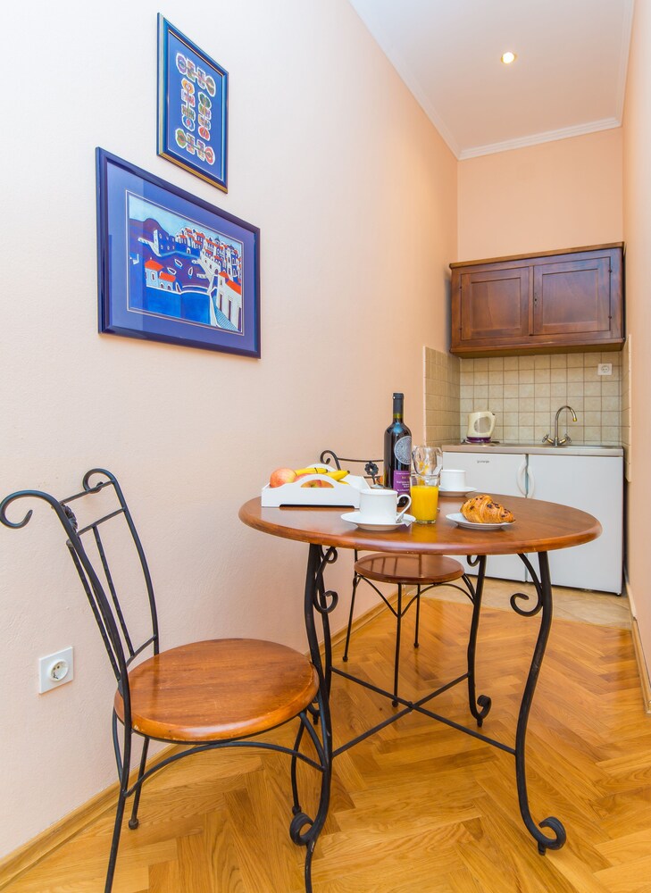 In-Room Kitchen
