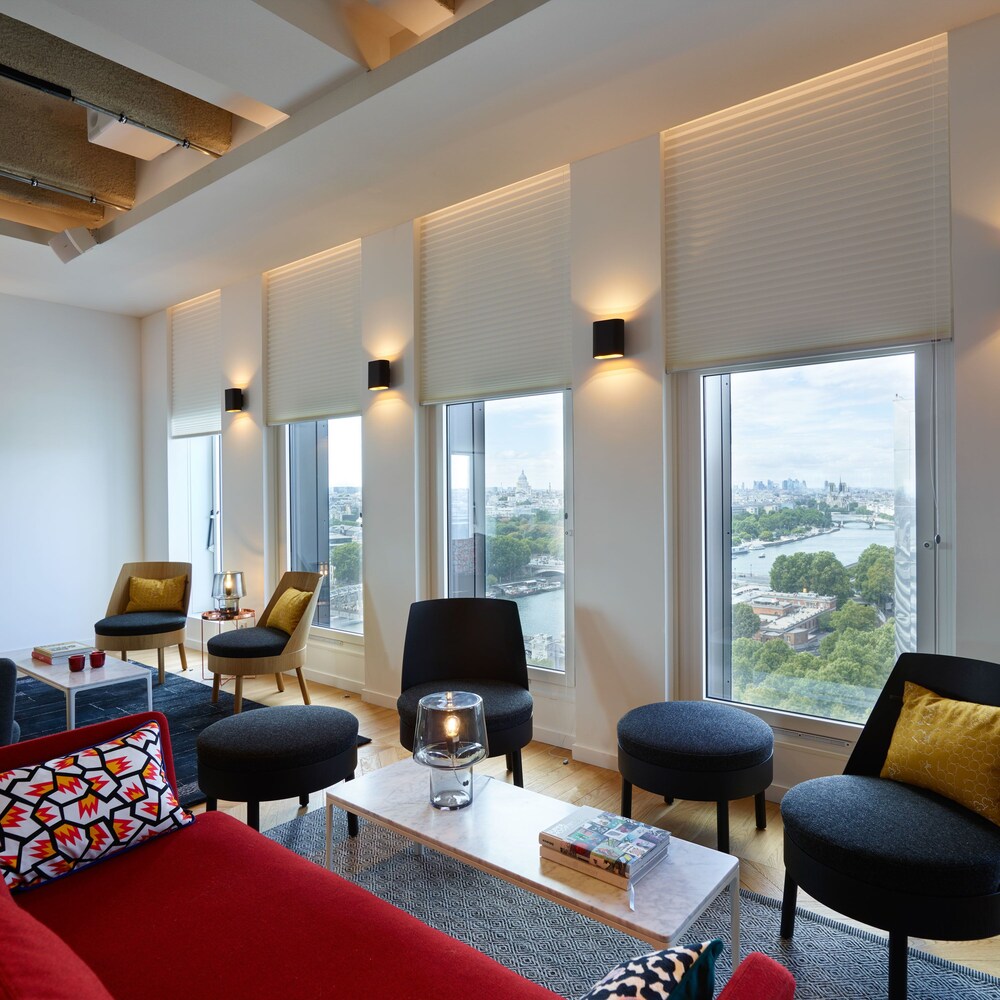 Executive Lounge