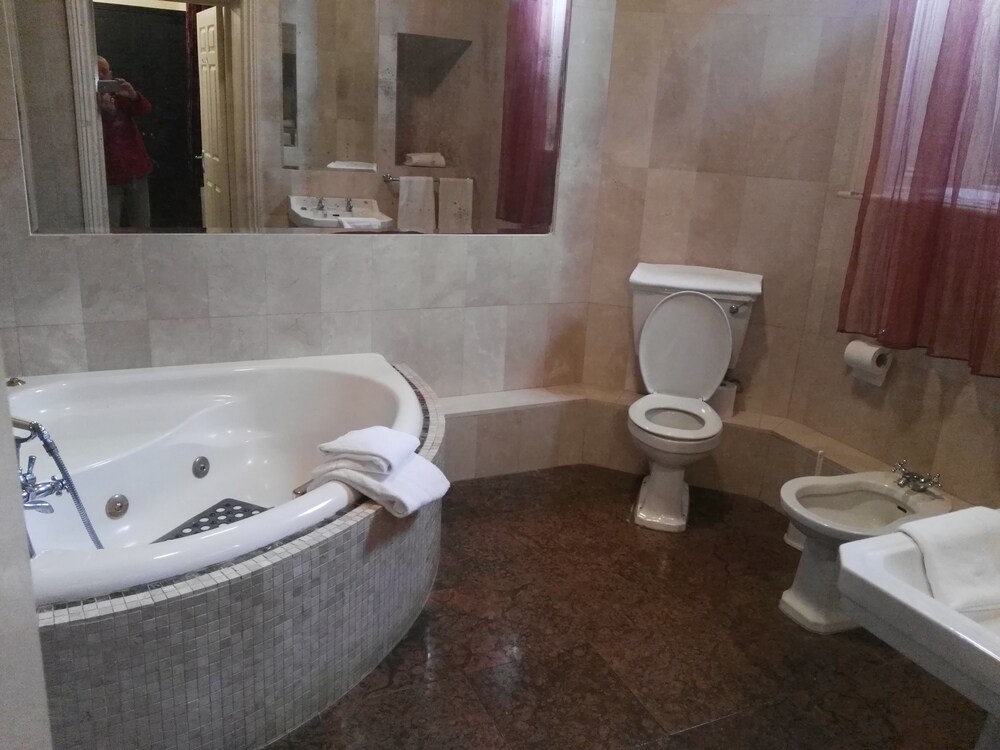 Jetted Tub