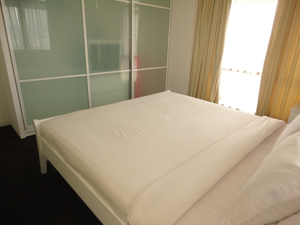 Deluxe Apartment, 2 Bedrooms - Guestroom