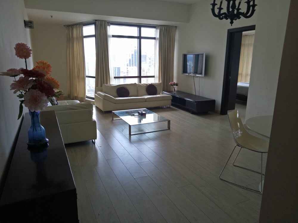 Deluxe Apartment, 2 Bedrooms - Living Area