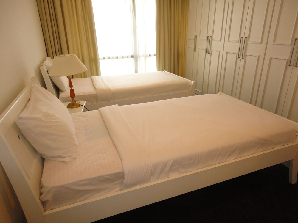 Deluxe Apartment, 2 Bedrooms - Guestroom