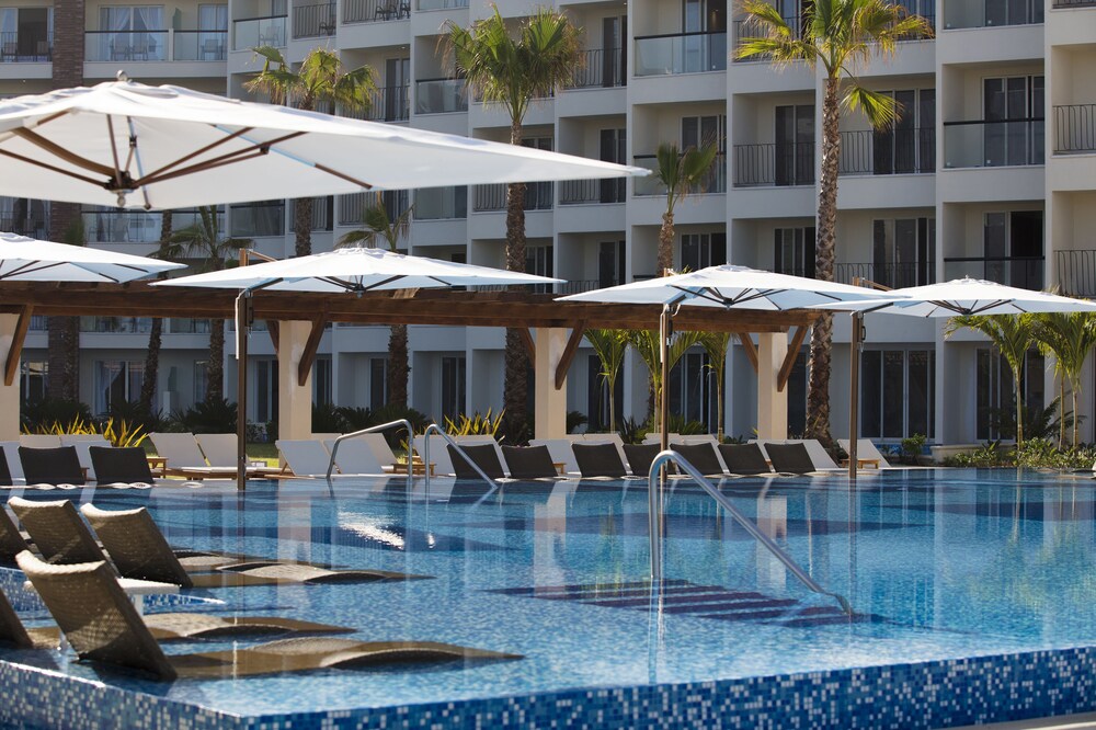 Piscina infinita