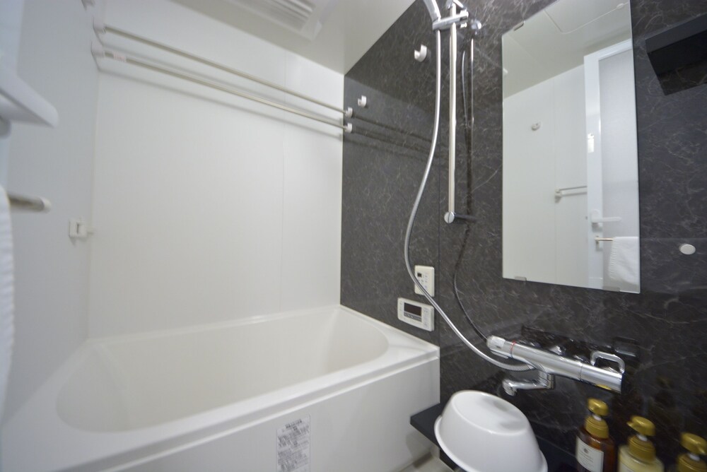 Grand View Family Suite, Non Smoking - Bathroom