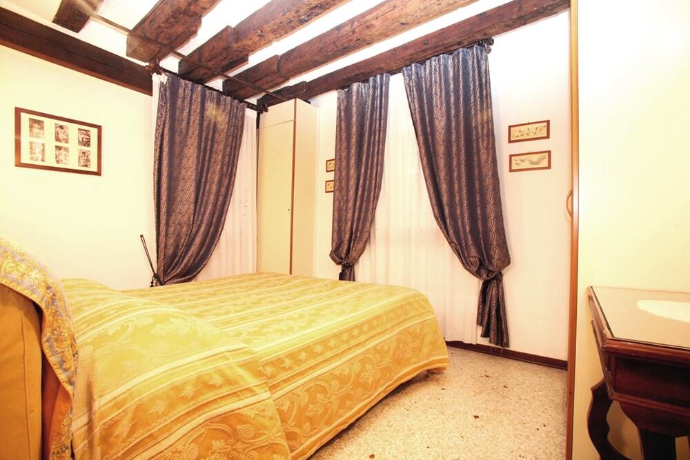 Apartment, 2 Bedrooms (ADDRESS:San Marco 3125) - Guestroom
