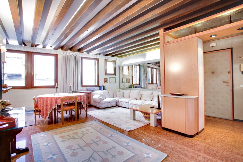 Apartment, 2 Bedrooms (ADDRESS: Calle Larga XXII Marzo) - Guestroom