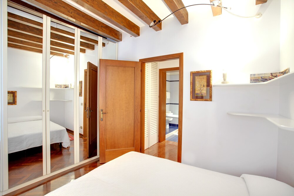Apartment, 2 Bedrooms (ADDRESS: Calle Larga XXII Marzo) - Guestroom