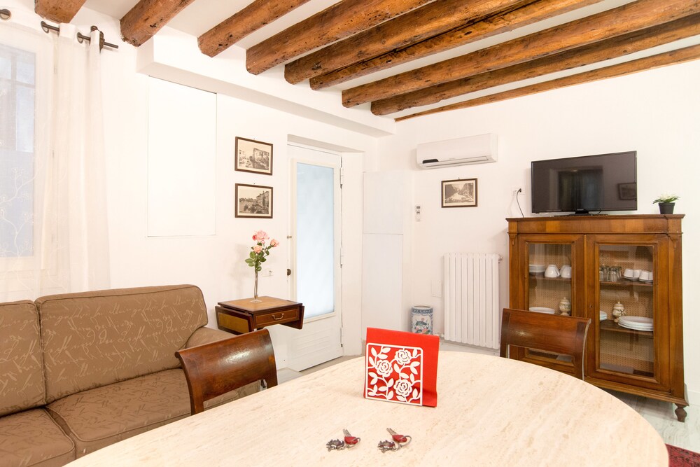 Apartment, 2 Bedrooms (ADDRESS: San Marco 2740) - Guestroom