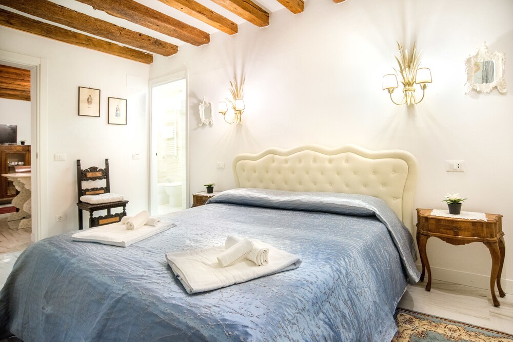 Apartment, 2 Bedrooms (ADDRESS: San Marco 2740) - Guestroom