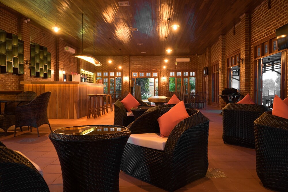 Hotel Lounge