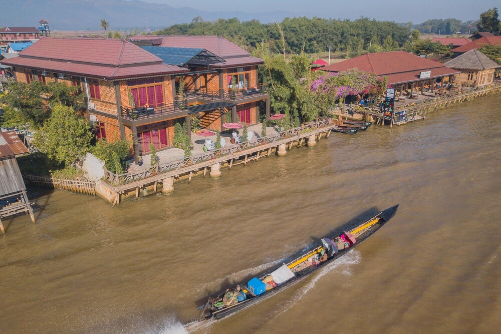 Lake View