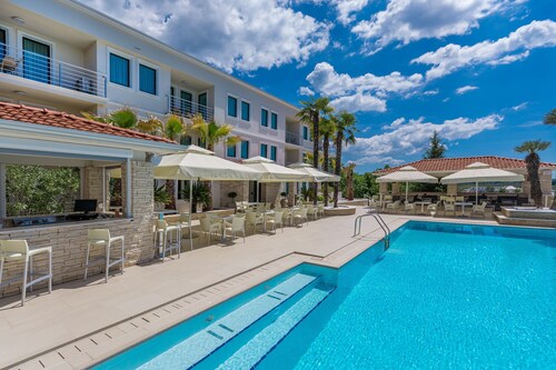 Aparthotel Adeo