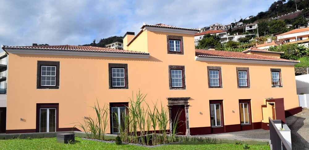 Fachada del hotel