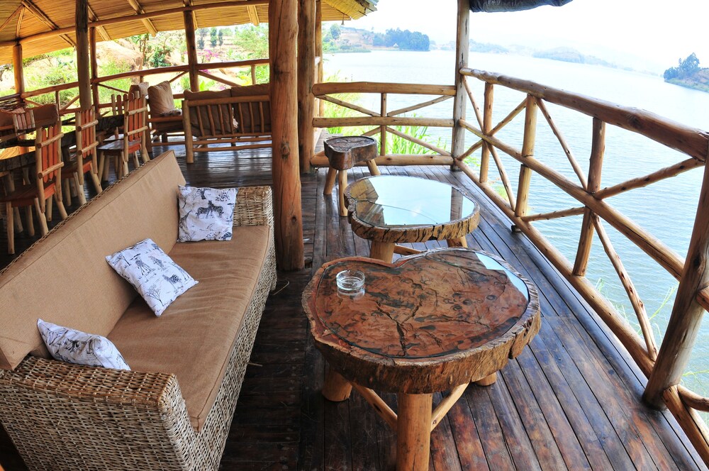 Hotel Lounge
