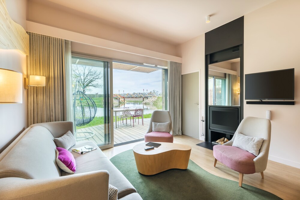 Cocon VIP Cottage, 2 Bedrooms for 4 people - Living Room