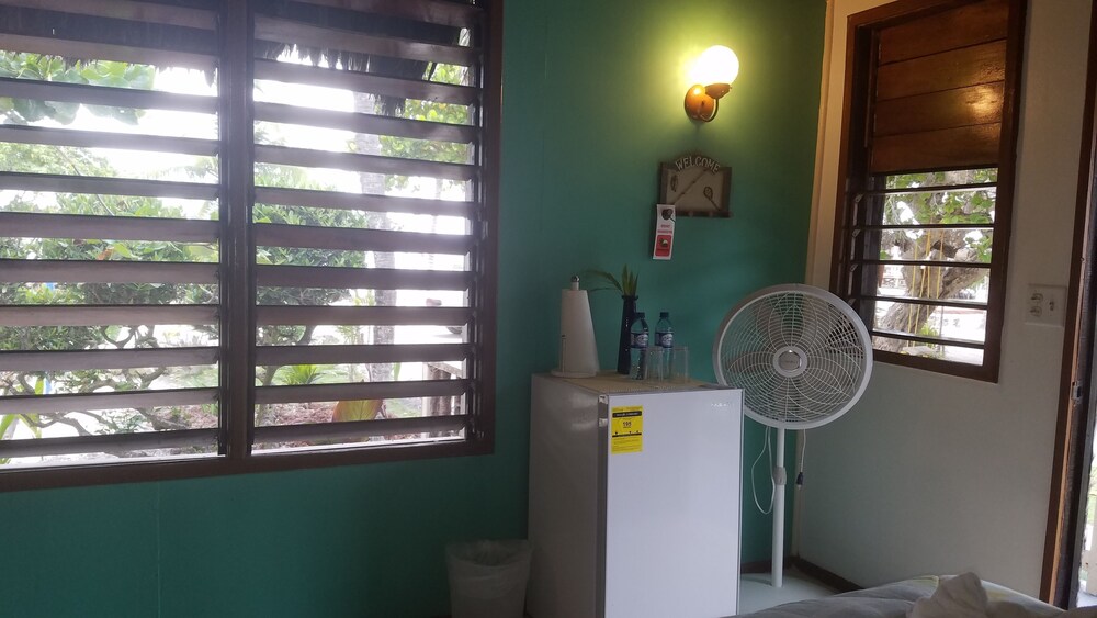 Mini-Refrigerator