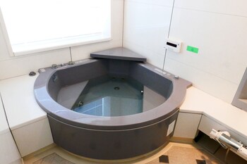 Jetted Tub