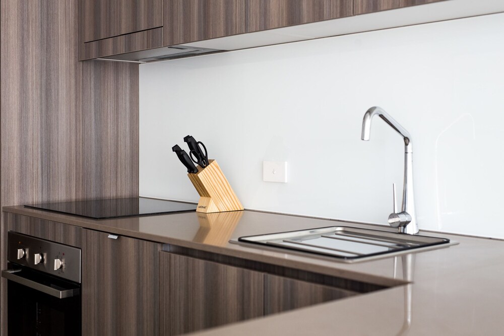 404 - 2 Bedrooms Apartment - In-Room Kitchen