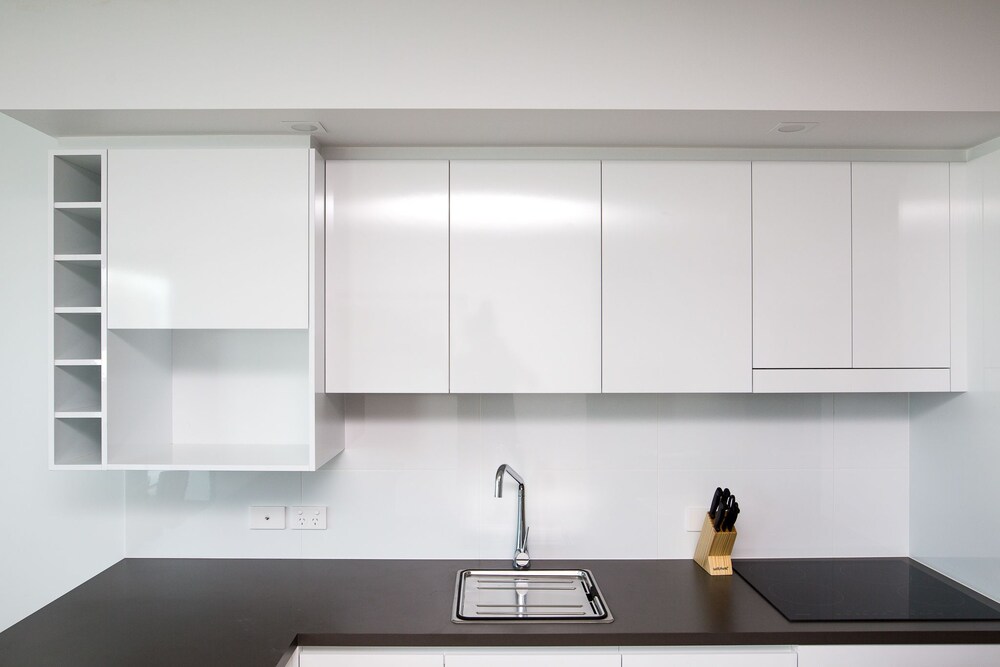 603 - 2 Bedroom Apartment with Panoramic View - In-Room Kitchen