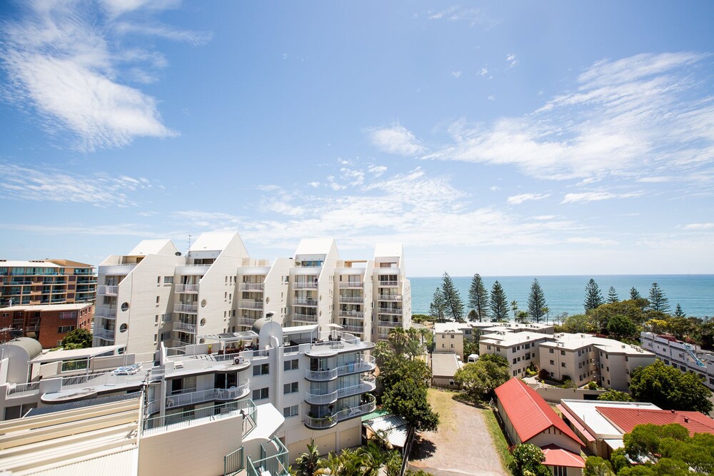 805 - 2 Bedroom Apartment with Ocean View - Guestroom View