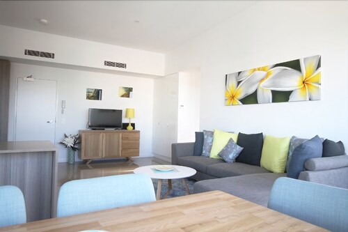 806 - 2 Bedroom Apartment with Hinterland View - Living Room
