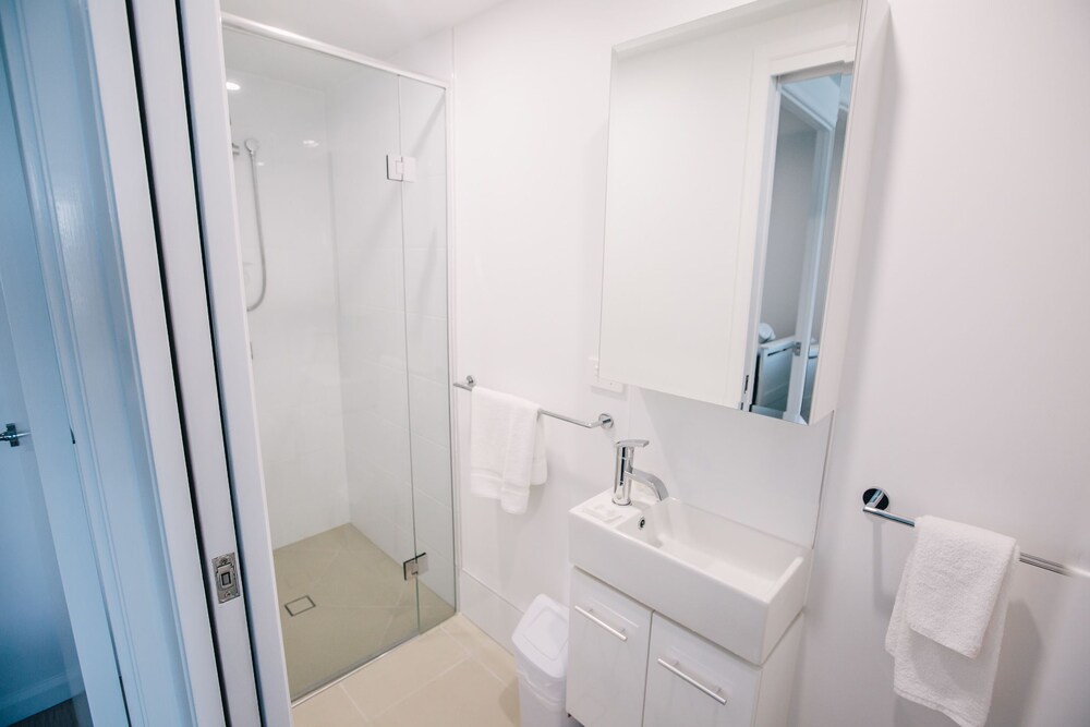 503 - 2 Bedroom Apartment - Bathroom