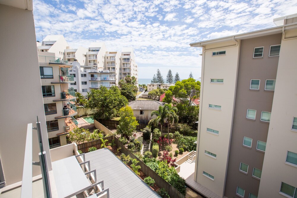 404 - 2 Bedrooms Apartment - Guestroom View