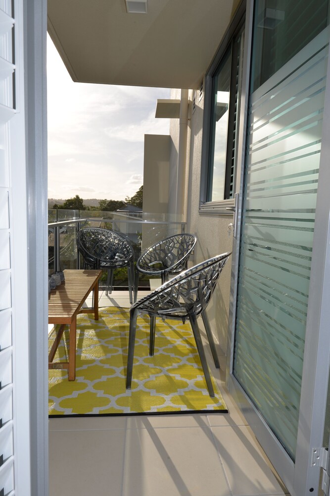 402 - 1 Bedroom Apartment - Balcony