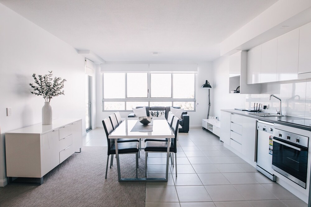 503 - 2 Bedroom Apartment - In-Room Dining